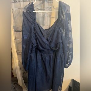 Beautiful blue dress perfect for many occasions! Weddings, date nights, grads et